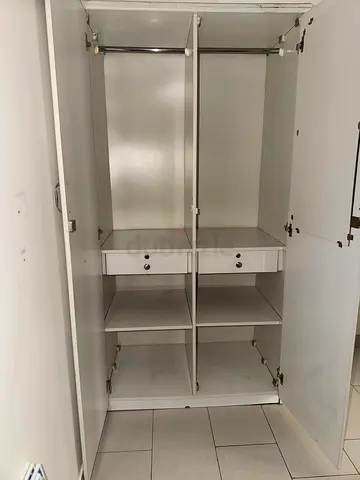 2-door wardrobe with a mirrored panel