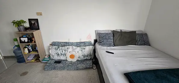 Master room furnitured