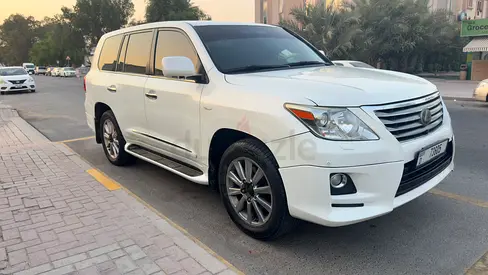 2011 Lexus LX 570 Luxury GCC Specs - Excellent Condition