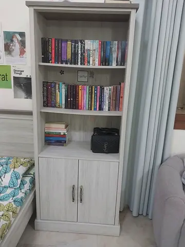 Book rack from home box 250 aed