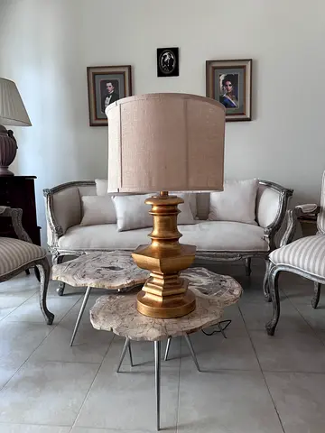 Large antique look lamp 85 cm height
