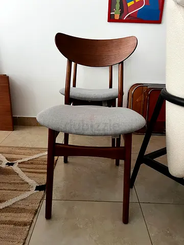 West Elm - Set of 4 wooden dining chairs with grey upholstered seats