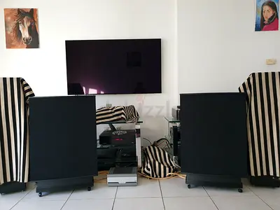 Legendary Quad ESL 63 Electrostatic speakers pair in excellent condition