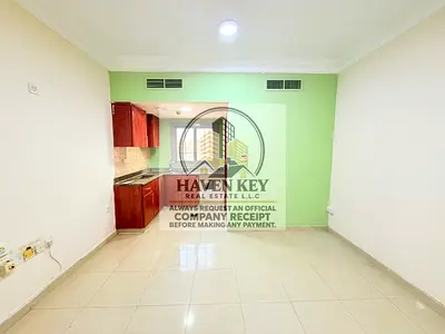 STUDIO SPECIAL OFFER | CLOSED KITCHEN | LOW RENT | FAMILY BUILDING | PRIME AREA