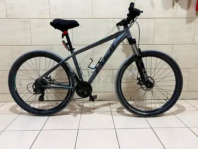 Used Fuji Mountain Bike (M) - 29" Wheels, Front Suspension, 21-Speed