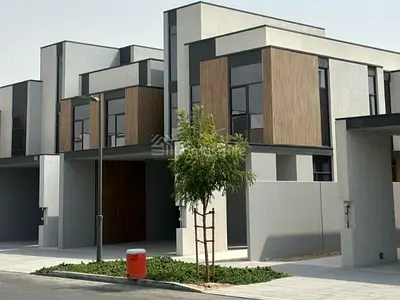 PRIME LOCATION | NEAR POOL AND PARK | CORNER UNIT