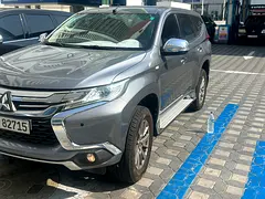 2017 Mitsubishi MONTERO