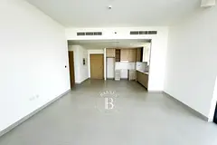 2 Beds | Unfurnished | Prime Location