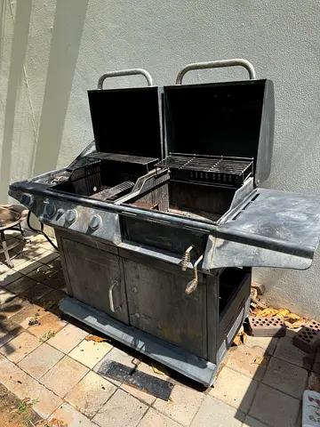 Char-Broil Deluxe 3-Burner Gas & Charcoal Combo Grill (188x70x120 cm) small gallon included