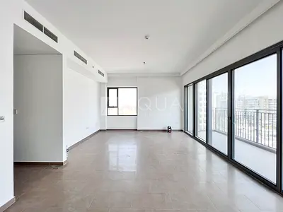 Mid Floor | Boulevard View | Vacant Now