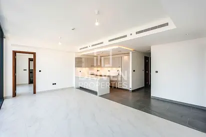 Lagoon with Maids Room | Spacious Layout