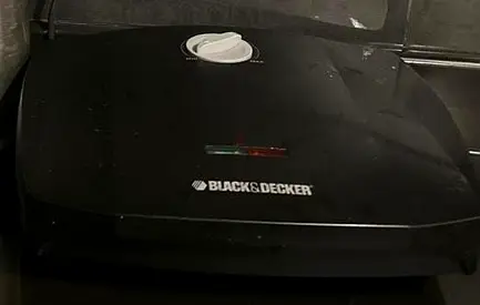 Black & Decker Sandwich Maker / Grill - Used, Working