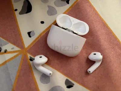 سماعات أذن لاسلكية AirPods 4, سماعات رأس بلوتوث, صوت مكاني مخصص, مقاومة للعرق والماء, علبة شحن USB-C
