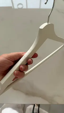 Set of 20 wooden clothes hangers - white