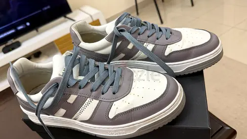 Hogan Sneaker size 43