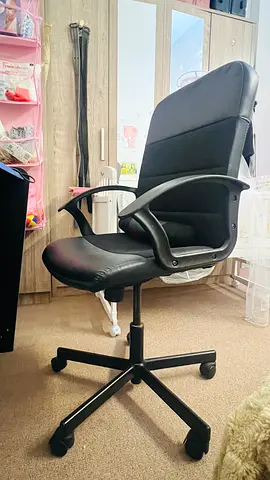 Quick sale black ergonomic compatible office chair with armrests excellent good condition ✅