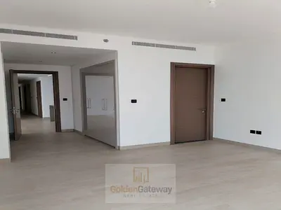 4BR Apartment | Maidroom | CityView | Unfurnished