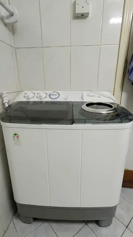 Compact Twin Tub Washing Machine - Good Condition