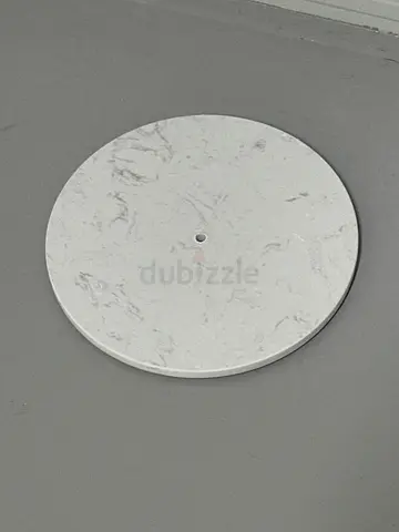 Round white marble decoration stand (with protection foil)