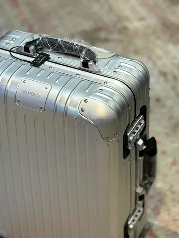 RIMOWA case