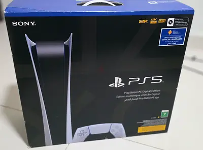 Sony PlayStation 5 Digital Edition 825 GB - Used once