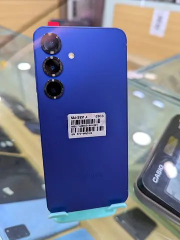 Samsung Galaxy S25- Blue, Good Condition