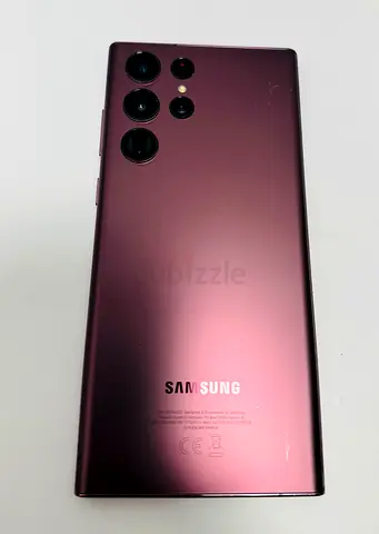 Samsung Galaxy S22 Ultra - 265 GB Burgundy, good condition