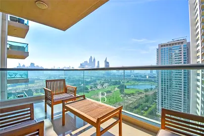 SPACIOUS LAYOUT | BRIGHT & MODERN | GOLF VIEW