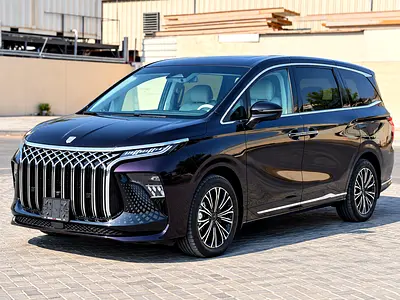 2026 Forthing V9 HEV Exclusive | GCC | Hybrid | 7 Seater Luxury | Warranty | 23,500 KM | AED 125,500
