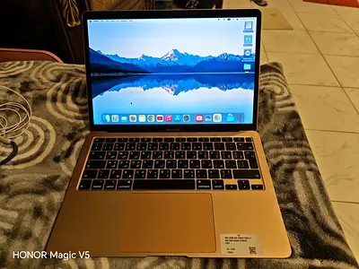 MacBook Air 2020 256/8 13-inch (Intel) - Good Working Condition Rose Gold