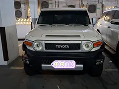 Toyota FJ Cruiser 2013 GXR GCC Specs 100% original paent account band new car