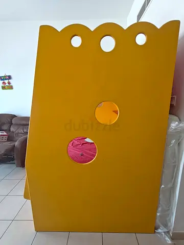 Yellow bunk bed in good condition