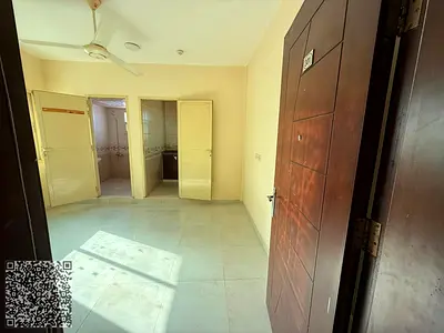 قريب من الكورنيش \\ راحة \\ واسع \\ مطبخ منفصل