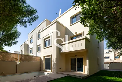Spacious 5BR Villa | Ideal Family Home