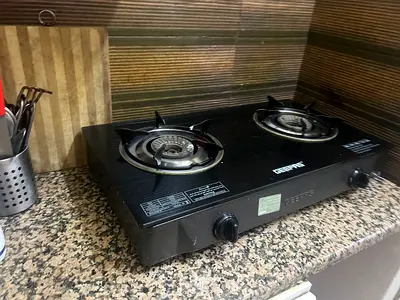 Used 2-Burner Gas Stove - Black Glass Top