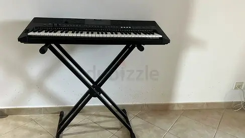 Yamaha Portable Electronic Keyboard with Stand - Good Condition