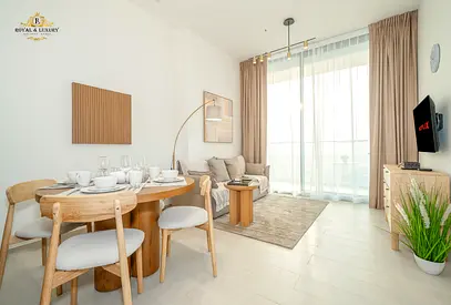 Bright and Sunny - All Bills Inclusive -Spacious