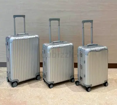 Rimowa silver set