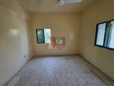 For bacholer or staff//spacious 1bhk with balcony //out side free parking