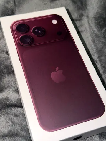 iPhone 18 Pro Burgundy (256GB) box included