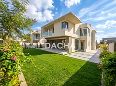 LANDSCAPED | UPGRADED | PRIVATE | TURN KEY
