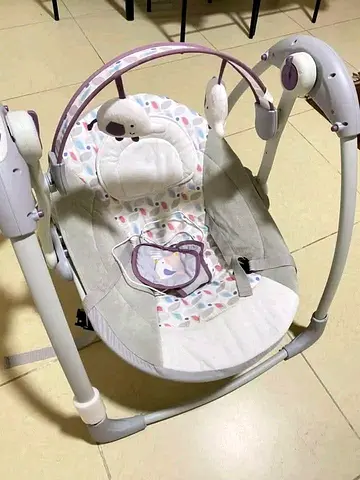Baby swing
