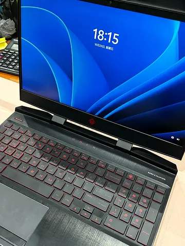 HP OMEN 15 Gaming Laptop – Intel Core i5 / GTX 1050 / 512GB SSD