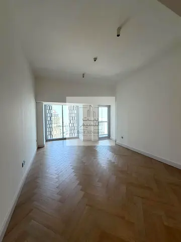 Prime Location | Unfurnished | Flexible Chqs