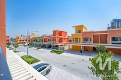 Stunning 4BR Townhouse | Single Row | Brand New