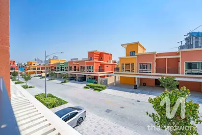 Stunning 4BR Townhouse | Single Row | Brand New