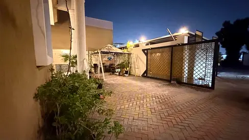 Al Rawda 2 – Near Sheikh Ammar Street | 3 master bedrooms; price includes electricity, water, and a