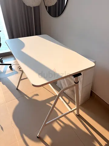 GLADHÖJDEN desk