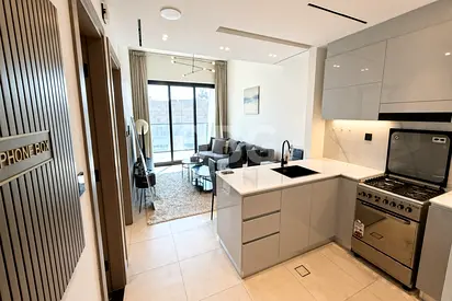 Fully Furnished | High Floor | Canal View