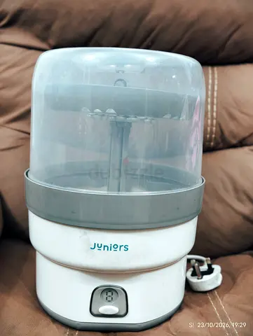 Juniors 6-Bottle Electric Steam Sterilizer – Excellent working condition with free Baby chair